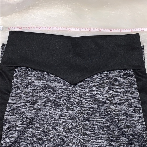 High Waisted Black Athletic Ankle Pants Small​​ - Picture 3 of 5